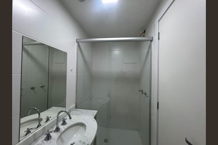 Apartamento para alugar com 6m², 2 quartos e 1 vaga Apartamento para alugar com 6m², 2 quartos e 1 vagaBanheiro