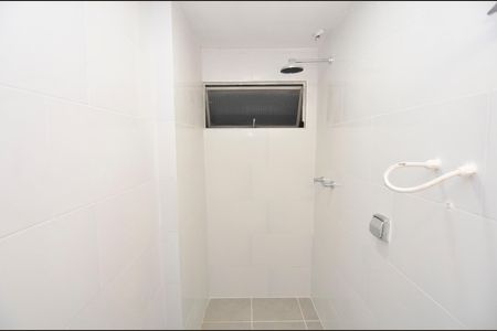 Apartamento à venda com 58m², 2 quartos e 1 vaga Apartamento à venda com 58m², 2 quartos e 1 vagaBanheiro da Suíte