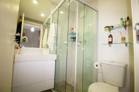 Banheiro de kitnet/studio à venda com 1 quarto, 37m² em Brooklin, São Paulo