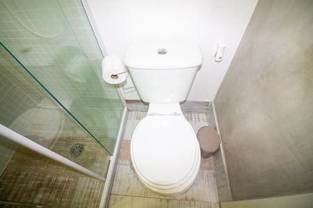 Banheiro de kitnet/studio à venda com 1 quarto, 37m² em Brooklin, São Paulo