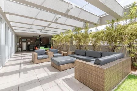 Studio à venda com 37m², 1 quarto e 1 vaga Studio à venda com 37m², 1 quarto e 1 vagaÁrea comum - Churrasqueira