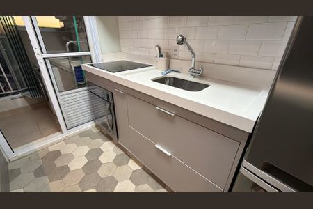 Cozinha de apartamento para alugar com 1 quarto, 38m² em Belenzinho, São Paulo