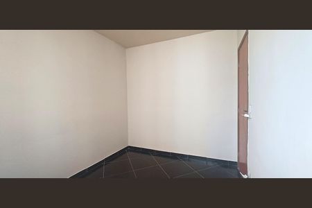 Quarto 1 de apartamento para alugar com 2 quartos, 45m² em Jardim Vitoria, Belo Horizonte