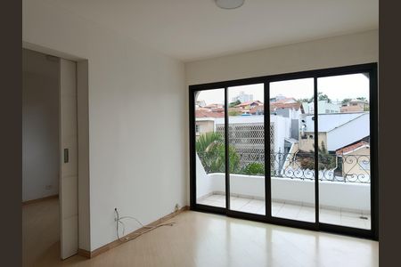 Sala de estar de apartamento para alugar com 2 quartos, 160m² em Jardim Atibaia (sousas), São Paulo