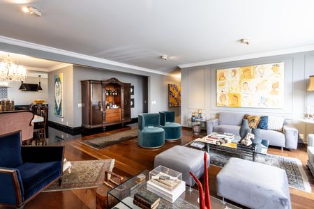 Apartamento à venda com 270m², 3 quartos e 2 vagas