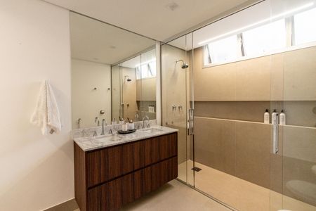Apartamento à venda com 270m², 3 quartos e 2 vagas