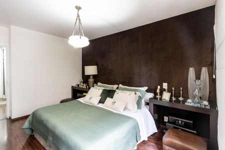 Apartamento à venda com 270m², 3 quartos e 2 vagas