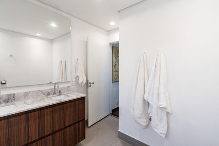 Apartamento à venda com 270m², 3 quartos e 2 vagas
