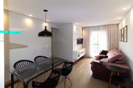 Sala de apartamento para alugar com 3 quartos, 62m² em Vila Antonieta, São Paulo