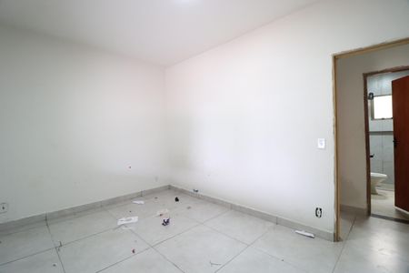 Casa para alugar com 65m², 2 quartos e 2 vagasQuarto 1