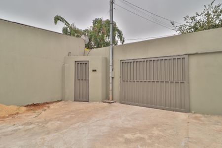 Casa para alugar com 65m², 2 quartos e 2 vagasHall de entrada