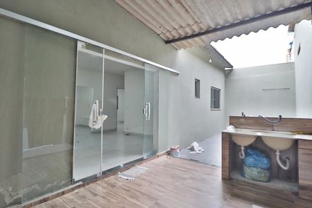 Casa para alugar com 65m², 2 quartos e 2 vagasÁrea de Serviço