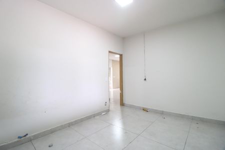 Quarto 1 de casa para alugar com 2 quartos, 65m² em Jardim das Palmeiras, Uberlândia