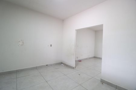 Sala de casa para alugar com 2 quartos, 65m² em Jardim das Palmeiras, Uberlândia