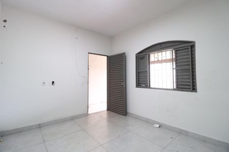 Sala de casa para alugar com 2 quartos, 65m² em Jardim das Palmeiras, Uberlândia