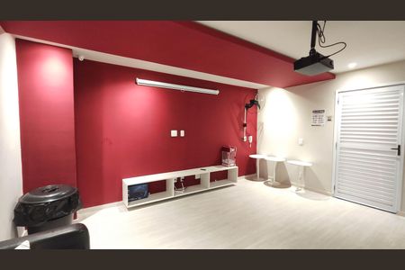 Apartamento para alugar com 40m², 2 quartos e 1 vaga Apartamento para alugar com 40m², 2 quartos e 1 vagaHome vídeo
