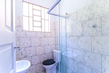 Banheiro de casa para alugar com 2 quartos, 70m² em Piedade, Rio de Janeiro