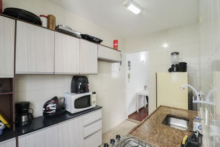 Apartamento à venda com 50m², 2 quartos e 1 vaga Apartamento à venda com 50m², 2 quartos e 1 vagaCozinha e Área de Serviço
