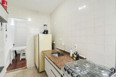 Apartamento à venda com 50m², 2 quartos e 1 vaga Apartamento à venda com 50m², 2 quartos e 1 vagaCozinha e Área de Serviço