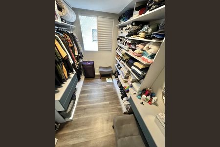 Apartamento à venda com 69m², 3 quartos e 2 vagas Apartamento à venda com 69m², 3 quartos e 2 vagasCloset
