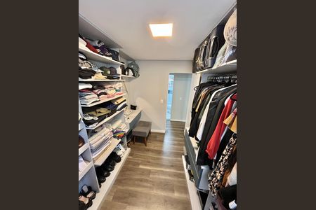 Apartamento à venda com 69m², 3 quartos e 2 vagas Apartamento à venda com 69m², 3 quartos e 2 vagasCloset