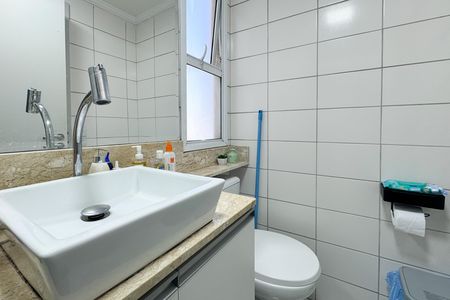 Apartamento para alugar com 59m², 3 quartos e 1 vaga Apartamento para alugar com 59m², 3 quartos e 1 vagaBanheiro Social
