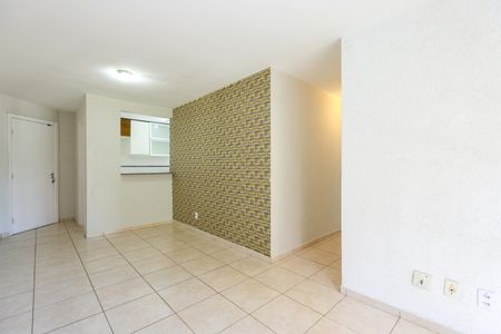 Sala de apartamento para alugar com 3 quartos, 73m² em Vila Suzana, São Paulo