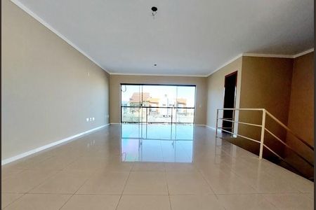 Casa para alugar com 208m², 1 quarto e 2 vagasQuarto