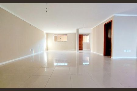Casa para alugar com 208m², 1 quarto e 2 vagasQuarto