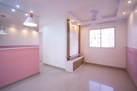 Sala de apartamento para alugar com 2 quartos, 55m² em Neves, São Gonçalo