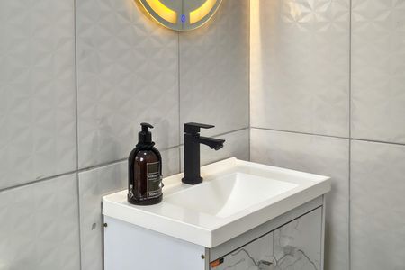 Apartamento para alugar com 80m², 2 quartos e 1 vaga Apartamento para alugar com 80m², 2 quartos e 1 vagaBanheiro