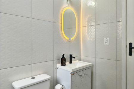 Apartamento para alugar com 80m², 2 quartos e 1 vaga Apartamento para alugar com 80m², 2 quartos e 1 vagaBanheiro
