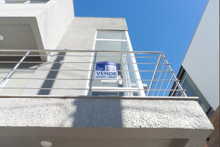 Casa de condomínio para alugar com 220m², 3 quartos e 4 vagas