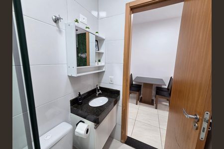 Casa de condomínio para alugar com 70m², 2 quartos e 1 vaga Casa de condomínio para alugar com 70m², 2 quartos e 1 vagaBanheiro