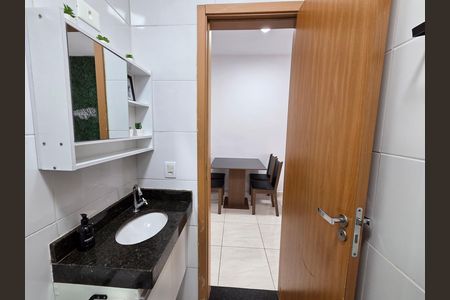 Casa de condomínio para alugar com 70m², 2 quartos e 1 vaga Casa de condomínio para alugar com 70m², 2 quartos e 1 vagaBanheiro
