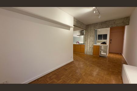 Sala de apartamento para alugar com 2 quartos, 70m² em Liberdade, São Paulo