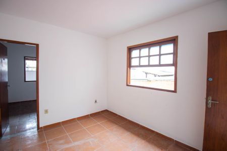 Sala de casa para alugar com 2 quartos, 70m² em Barro Vermelho, São Gonçalo