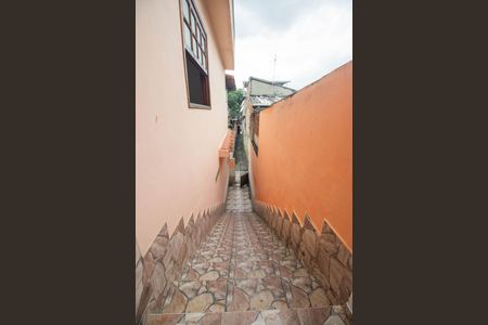 Casa para alugar com 70m², 2 quartos e sem vagaEntrada