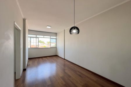 Apartamento para alugar com 87m², 2 quartos e sem vaga