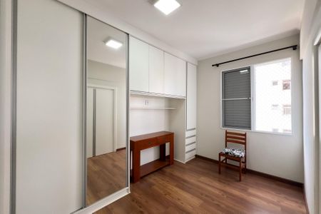 Apartamento para alugar com 87m², 2 quartos e sem vaga