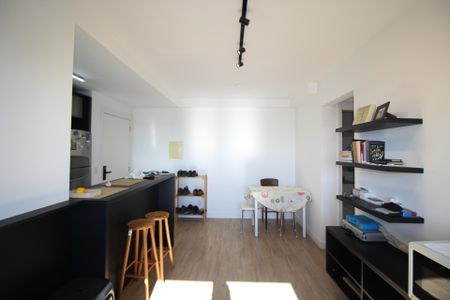 Sala de apartamento para alugar com 3 quartos, 68m² em Humaitá, Porto Alegre