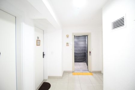 Apartamento para alugar com 68m², 3 quartos e 1 vagaCorredor