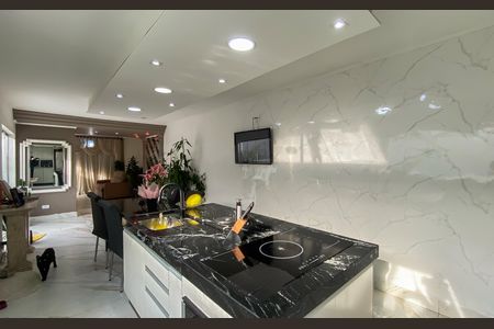 Casa para alugar com 300m², 3 quartos e 2 vagas Casa para alugar com 300m², 3 quartos e 2 vagasCozinha