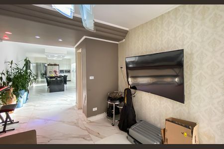 Sala de casa à venda com 3 quartos, 300m² em Burgo Paulista, São Paulo