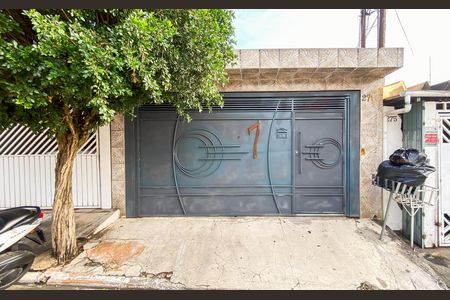Casa para alugar com 300m², 3 quartos e 2 vagas