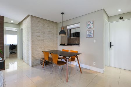 Apartamento à venda com 72m², 2 quartos e 2 vagas Apartamento à venda com 72m², 2 quartos e 2 vagasSala