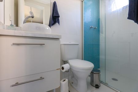 Apartamento à venda com 72m², 2 quartos e 2 vagas Apartamento à venda com 72m², 2 quartos e 2 vagasBanheiro da Suíte 2
