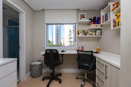 Apartamento à venda com 72m², 2 quartos e 2 vagas Apartamento à venda com 72m², 2 quartos e 2 vagasSuíte 2