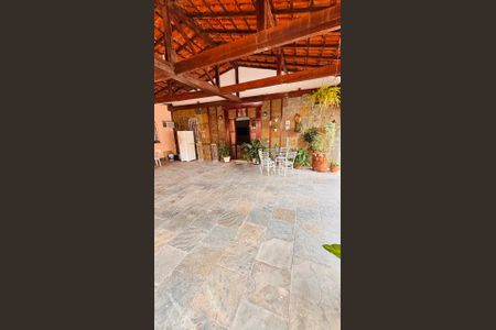 Casa à venda com 400m², 7 quartos e 4 vagasÁrea externa