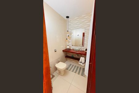 Casa à venda com 400m², 7 quartos e 4 vagasBanheiro